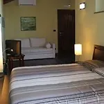 L'angolo Di Rosina Con Ristorante Bed and breakfast