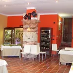 L'angolo Di Rosina Con Ristorante Bed and breakfast Novello