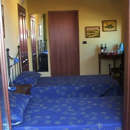 L'angolo Di Rosina Con Ristorante 4* نوفيلو