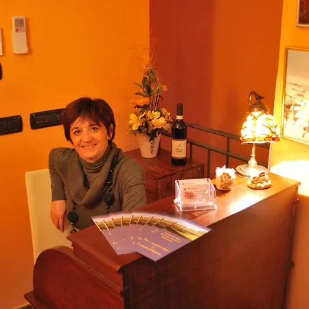 Bed & Breakfast L'angolo Di Rosina Con Ristorante Novello