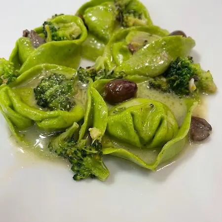 L'angolo Di Rosina Con Ristorante Novello