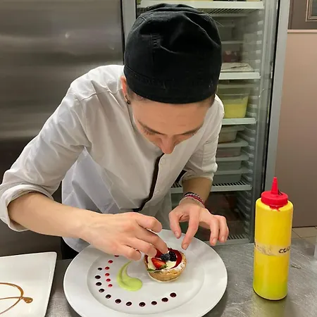 L'angolo Di Rosina Con Ristorante 4* نوفيلو