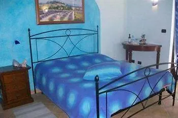 Bed & Breakfast L'angolo Di Rosina Con Ristorante Novello