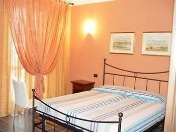 L'angolo Di Rosina Con Ristorante نوفيلو