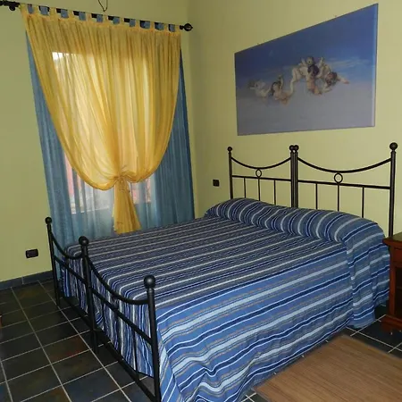 Bed & Breakfast L'angolo Di Rosina Con Ristorante 4*