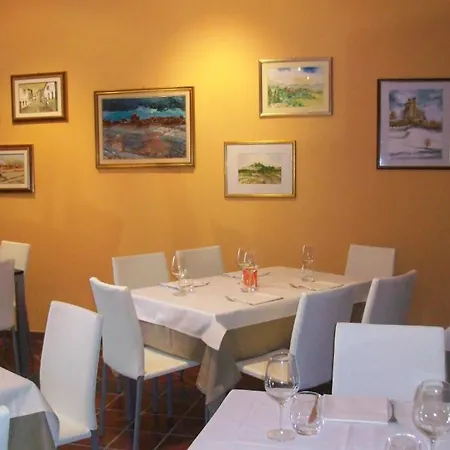 L'angolo Di Rosina Con Ristorante نوفيلو