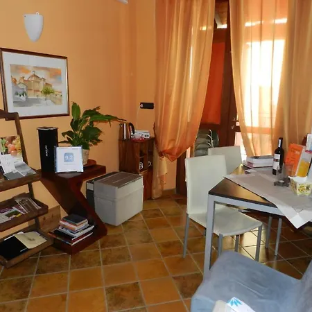 Bed & Breakfast L'angolo Di Rosina Con Ristorante